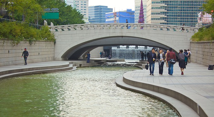 Cheonggyecheon Stream